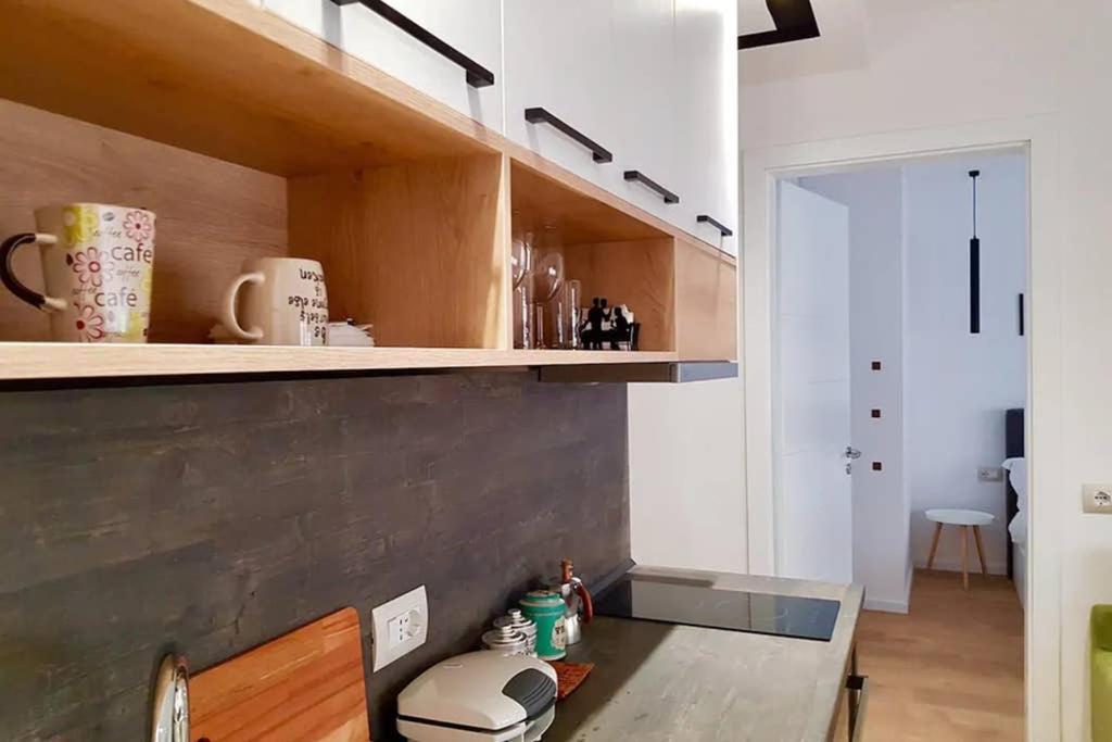 Lina -Tia Lovely New Bazaar Apartment Tirana Exterior foto